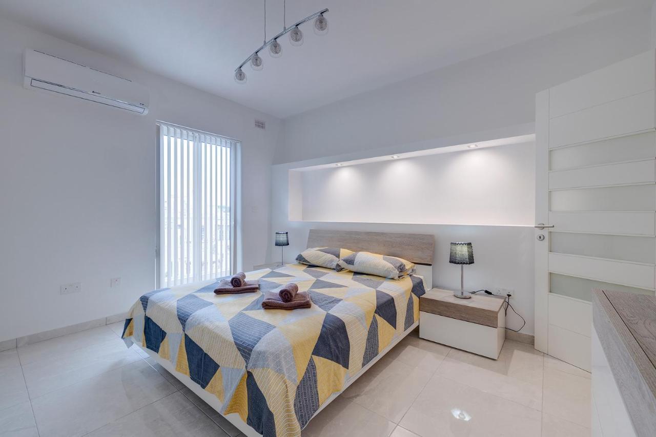 Spacious Apartment Steps To The Promenade سليمة المظهر الخارجي الصورة