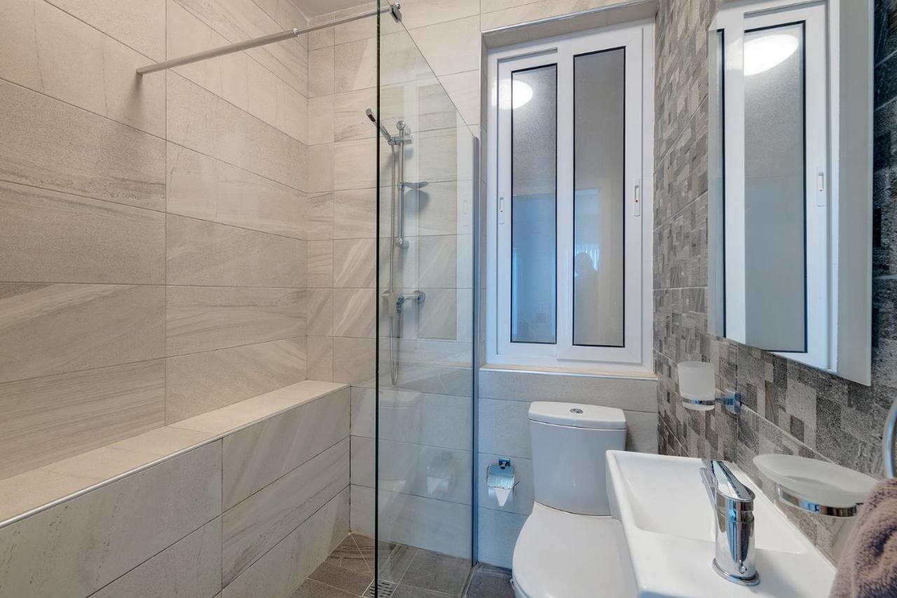 Spacious Apartment Steps To The Promenade سليمة المظهر الخارجي الصورة